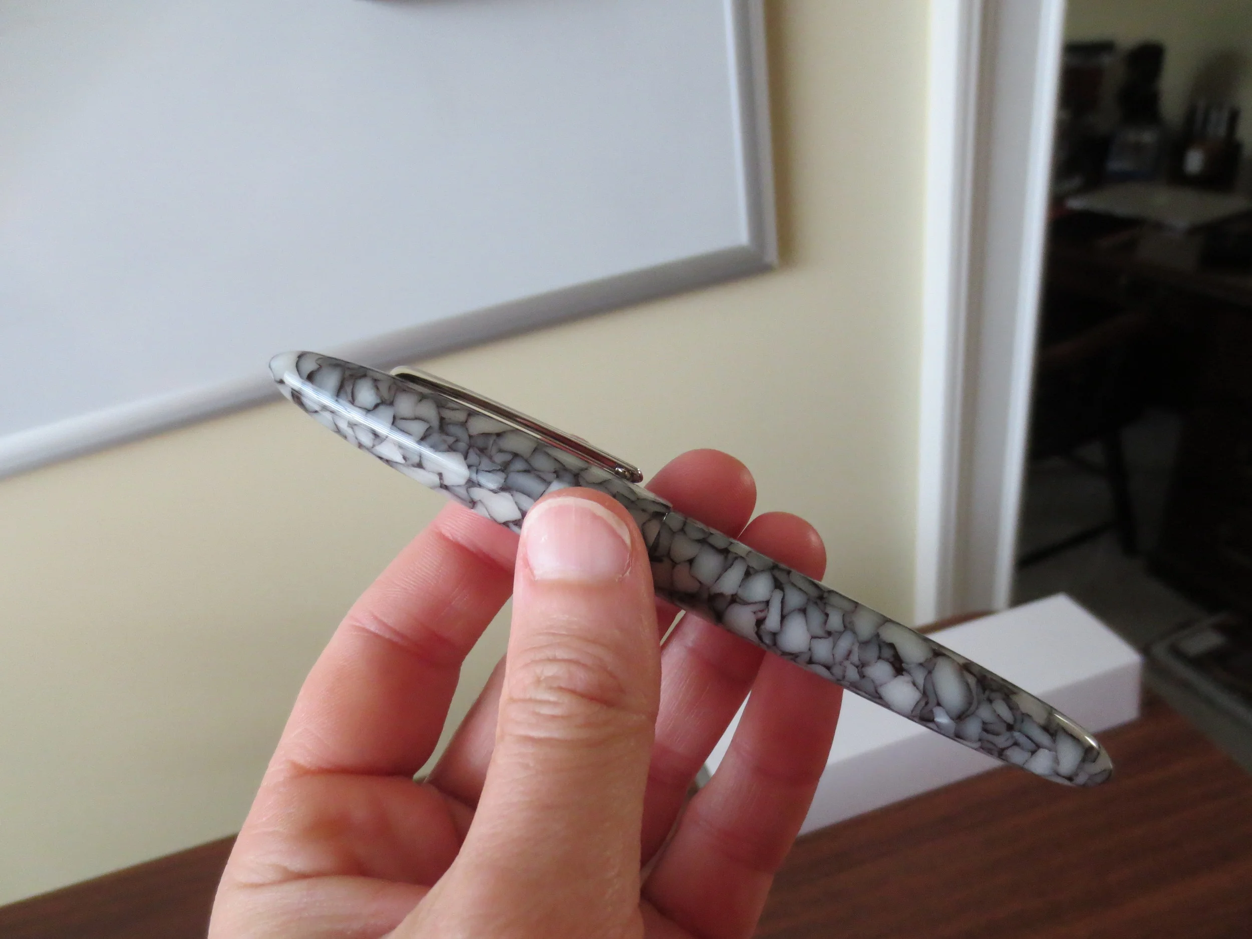 Pen Review: Edison Herald in Crushed Shell Acrylic — The Gentleman